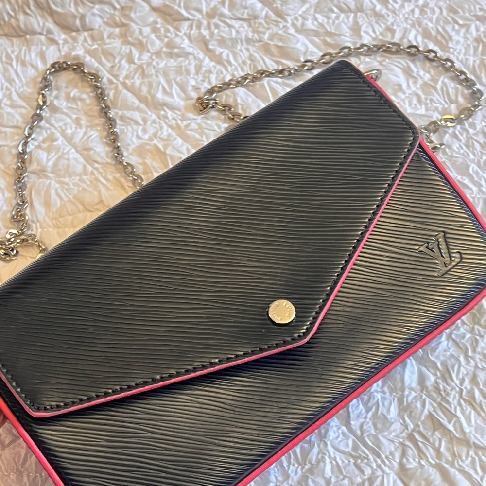 Stylish Black and Pink Clutch with Chain Strap